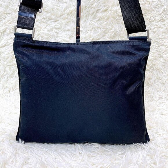 PRADA Nylon Bag Shoulder Sacoche with Guarantee and Triangle LOGO - Picture 3 of 10